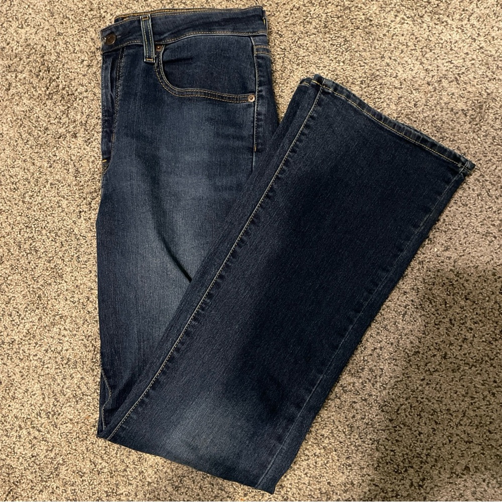 Levi's Women's 725 High Rise Bootcut Jeans in Dark Blue 30x32